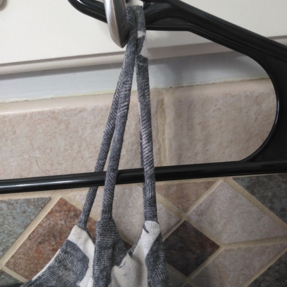 Pattern Tank Top - Picture 3 of 4